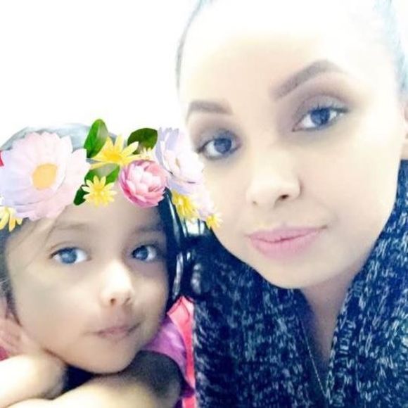 Meet your Posher, Mayra - Picture 1 of 1